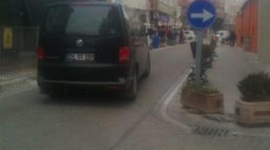 Trafik Kuralları Umurlarında Değil