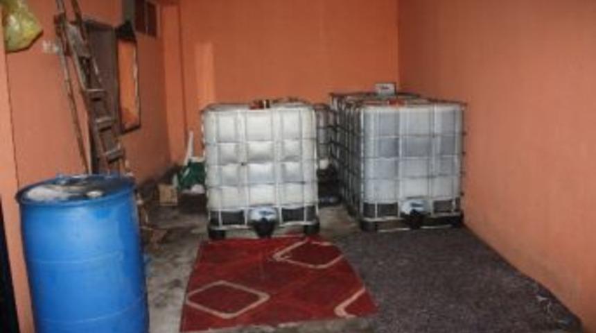 Payas&rsquo;ta 4 Bin 930 Litre Ka&ccedil;ak Akaryakıt Ele Ge&ccedil;irildi