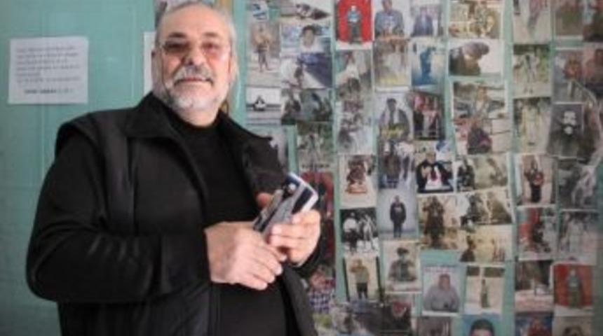 (&ouml;zel Haber) 40 Yıldır Deli Fotoğrafları &Ccedil;ekiyor