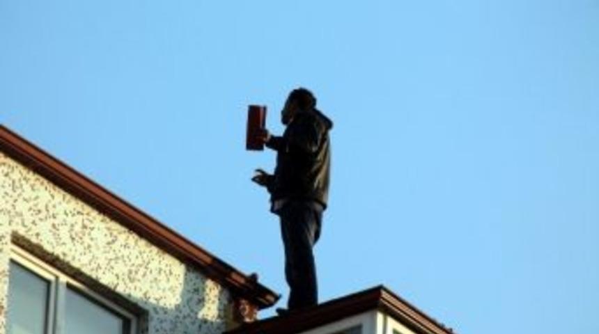 İntihara Kalkışan Genci, İş Adamı Vazgeçirdi