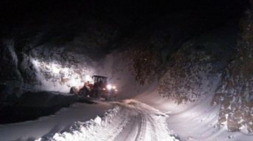 K&ouml;ylerde Mahsur Kalan Hastalar Kurtarıldı