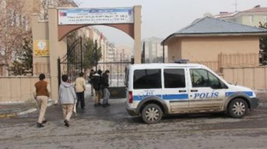 Okul &Ouml;n&uuml;nde Bekleyenlere, Kabahatler Kanununa G&ouml;re Para Cezası