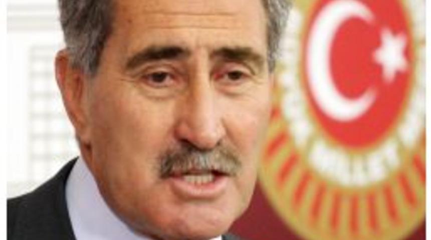 AK Parti'den Istifa Eden G&uuml;nay: Kanunsuz Emre Uyulmaz