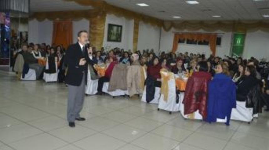 Tepebaşı Personeli Yeni Yıl Yemeğinde Buluştu