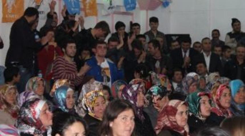 G&ouml;rdes Tanrıverdi'yi G&ouml;r&uuml;lmemiş Bir &Ccedil;oşkuyla Ağırladı