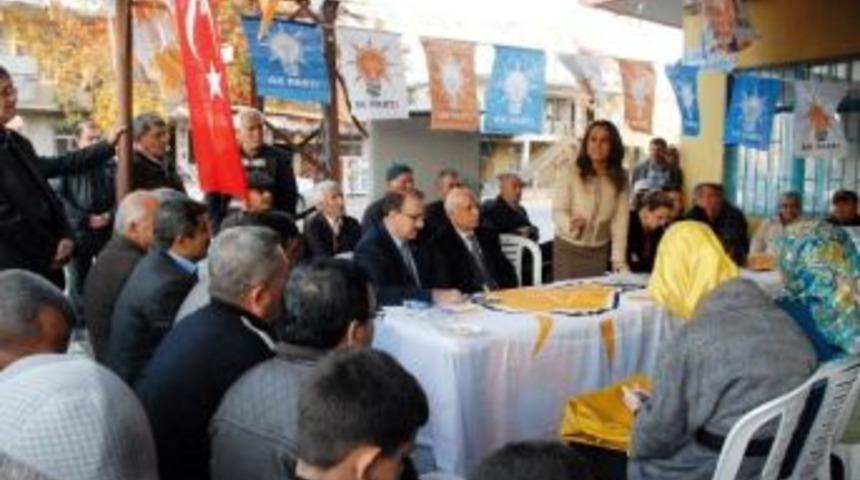 Ak Parti Milletvekili G&ouml;k&ccedil;en En&ccedil;, Partililerle Bir Araya Geldi