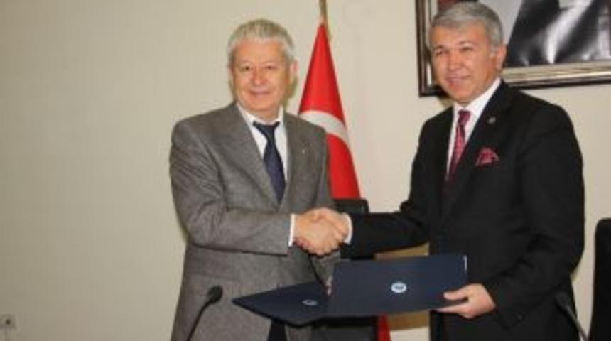 T&uuml;rkiye&rsquo;de &Ouml;rneği Olmayan Protokole Edirne&rsquo;de İmza Atıldı