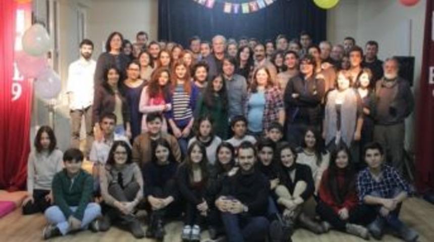 Burhaniye&rsquo;de Belediye Kent Tiyatrosu 15 Yaşında