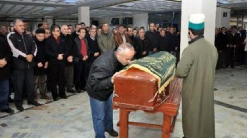 4. Kattan D&uuml;ş&uuml;p &Ouml;len &Uuml;niversiteli Hasan Son Yolculuğuna Uğurlandı