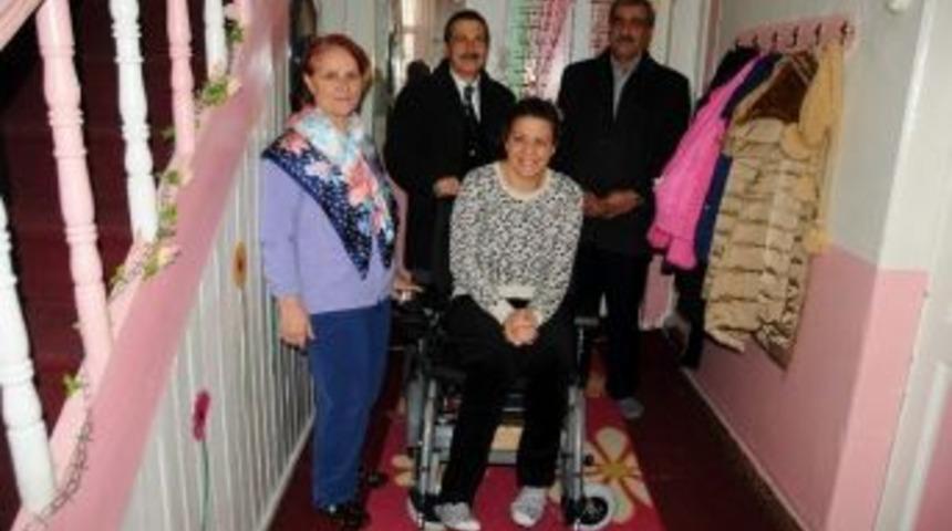 Engellilere Ak&uuml;l&uuml; Ara&ccedil; Dağıtımı S&uuml;r&uuml;yor