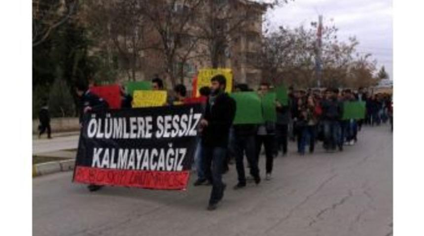 &Uuml;niversite &Ouml;ğrencilerinden Uludere Eylemi