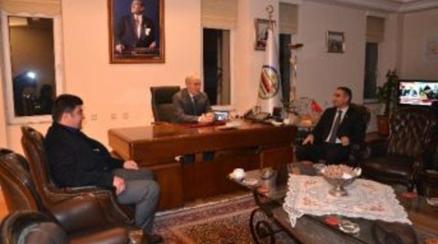 İkikat&rsquo;tan Başkan Yenihan&rsquo;a Ziyaret