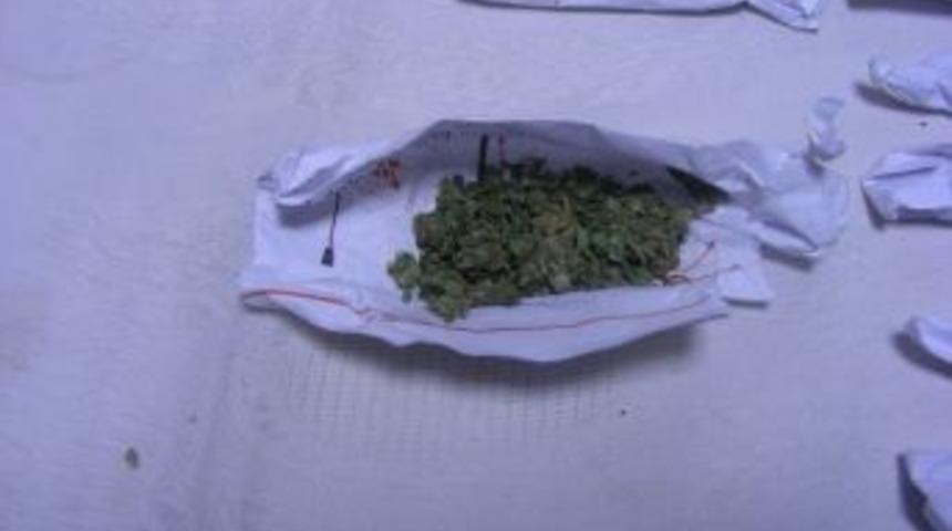 Karaman&rsquo;da Uyuşturucu Ticareti Yapan 4 Kişi Tutuklandı