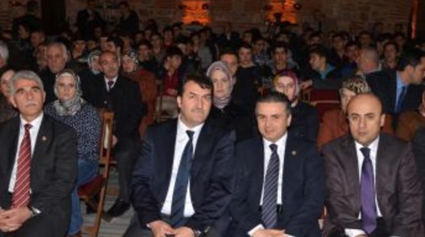 Mehmet Akif Ersoy 77. &Ouml;l&uuml;m Yıl D&ouml;n&uuml;m&uuml;nde Anıldı