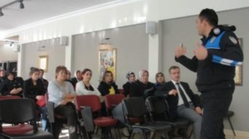 Emniyetten, &ldquo; &Ccedil;ocuklarımız İ&ccedil;in G&uuml;venli İnternet Kullanımı&rdquo; Bilgilendirmesi