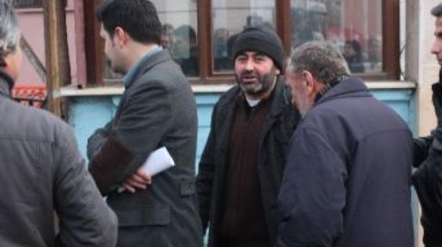 &ldquo;polisim&rdquo; Diyerek Camide Hadise &Ccedil;ıkaran &Uuml;&ccedil; Kişi G&ouml;zaltına Alındı