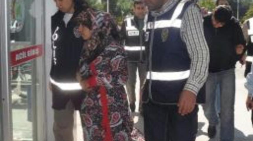 Eşarplı Cinayete 3 M&uuml;ebbet, 22 Yıl 8 Ay Hapis