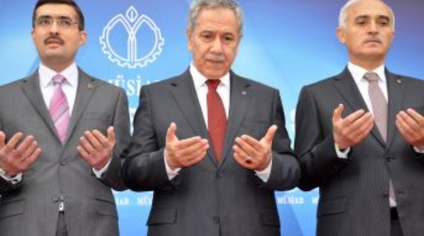 Arın&ccedil;: Bizim Ne Hocaefendi Ile Ne De Milyonlarca Ferdiyle Kavgamız Yok