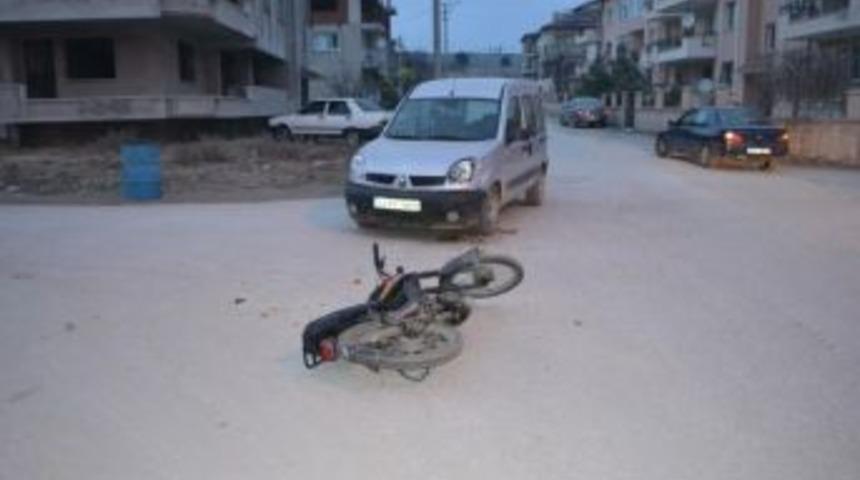 Otomobille Motosiklet &Ccedil;arpıştı: 1 Yaralı