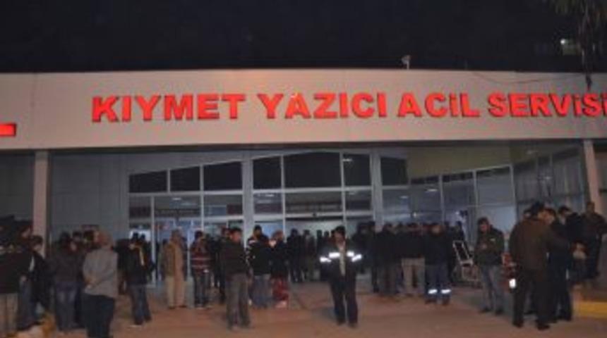 Freni Boşalan Kamyonet Dehşet Sa&ccedil;tı, 1 &Ouml;l&uuml;, 15 Yaralı