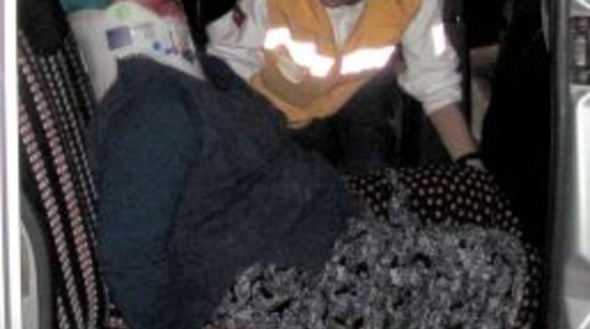 Gaziantep'te Trafik Kazası: 2 &Ouml;l&uuml;, 6 Yaralı