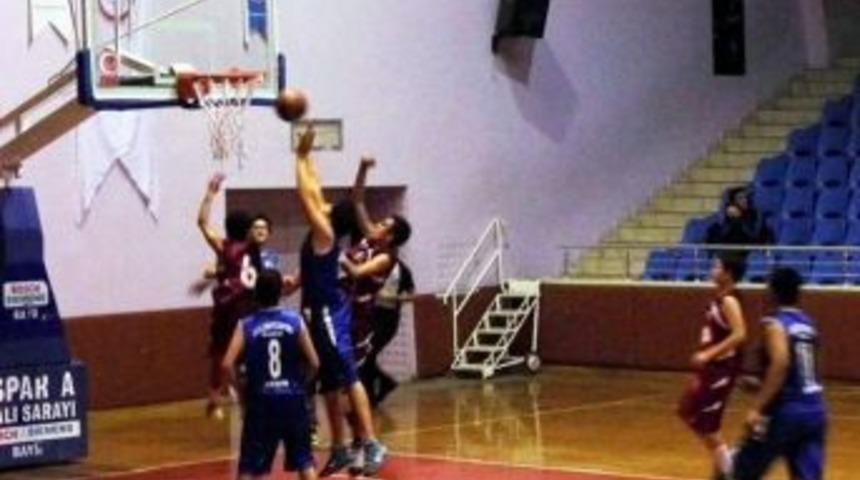 Yıldızların Derbisini Nazilli Kazandı