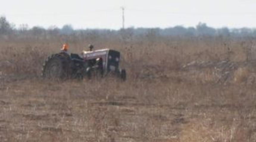 (&ouml;zel Haber) &Ccedil;alınan Trakt&ouml;r&uuml;n&uuml; Mayın Tarlasında Buldu