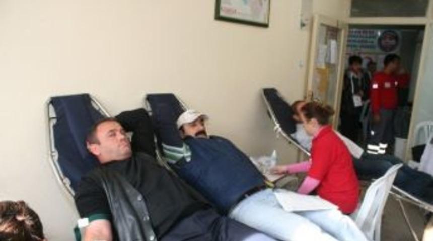 Kumru&rsquo;da Yılın Son Kan Bağışında 70 &Uuml;nite Kan Toplandı