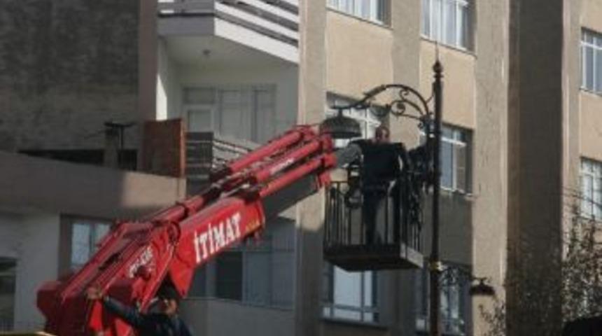 &lsquo;kilis K&uuml;lt&uuml;r Yolu&rsquo; Projesi Kapmasında Aydınlatma Direkleri Diliyor