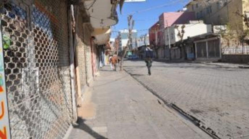 Silopi&rsquo;de Kepenkler Kapalı