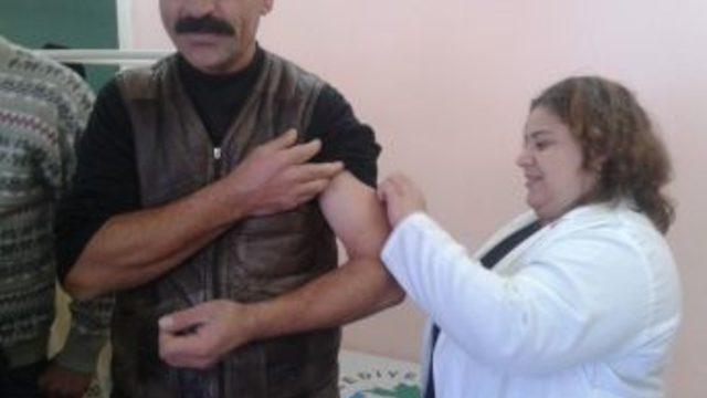 İzmit Belediyesi Çalışanları Aşılandı