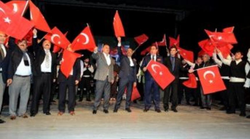 Tarsus&rsquo;un Kurtuluş G&uuml;n&uuml; Coşkuyla Kutlandı