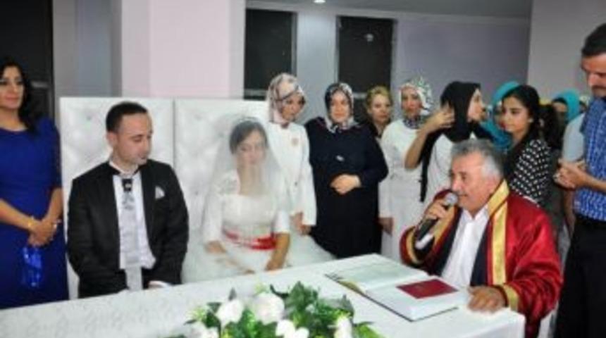 Siirt'te Bir Yılda Bin 67 Resmi Nikah Kıyıldı