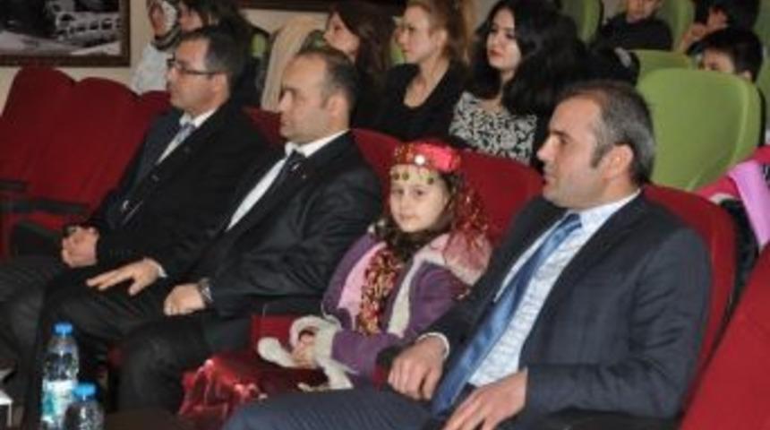 Milli Şair Mehmet Akif Ersoy &Ouml;l&uuml;m&uuml;n&uuml;n 77'inci Yılında Anıldı