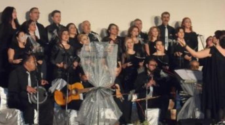 Belediye Tsm Korosundan &ldquo;yeşil&ccedil;am Şarkıları &ldquo; Konseri