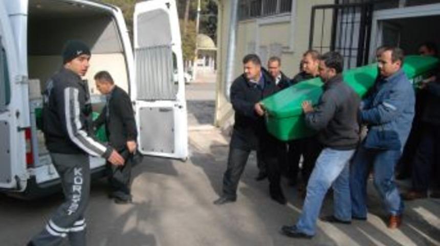 Sabah Namazına Kaldırmak Istediği Anne Ve Babasının Cesetleriyle Karşılaştı