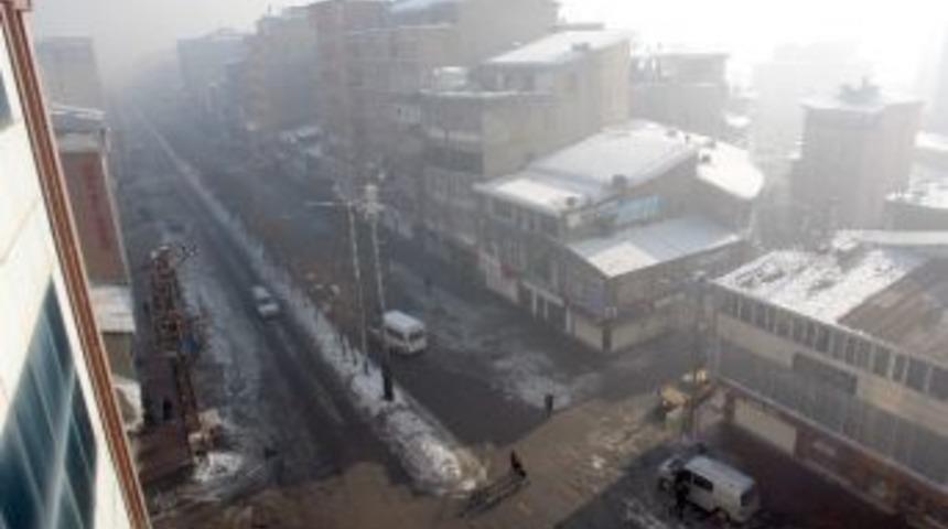 Y&uuml;ksekova'da Kepenkler A&ccedil;ılmadı