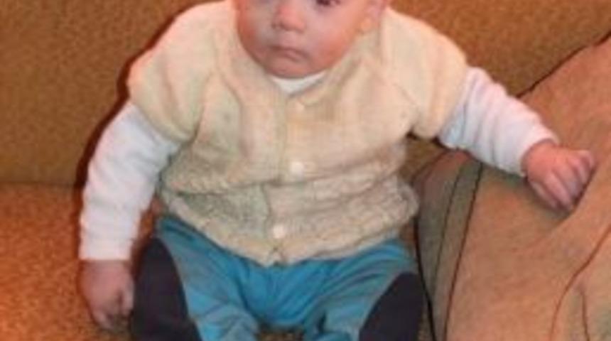 Hayırseverler &Ouml;mer R&uuml;zgar Bebeğin Dramına Seyirci Kalmadı