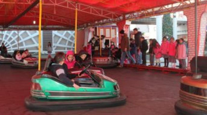 Teknepınar İlk&ouml;ğretim Okulu &Ouml;ğrencileri Lovelet&rsquo;te G&ouml;n&uuml;llerince Eğlendi