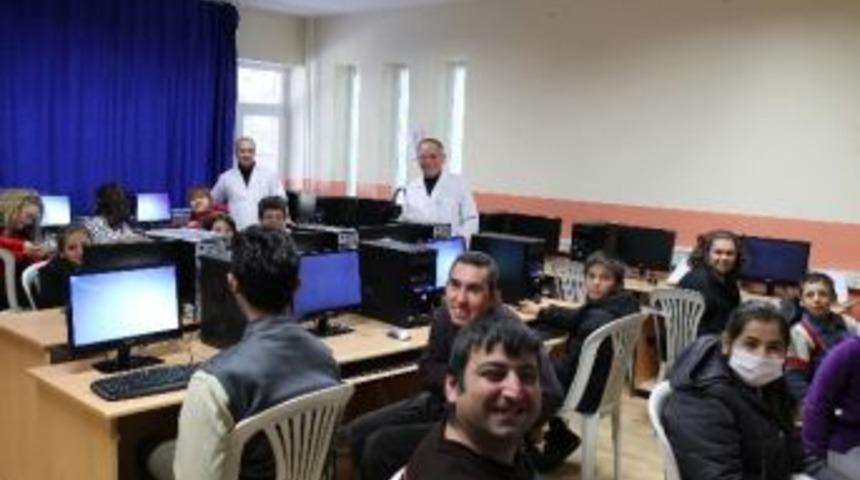 Zi&ccedil;ev &Ouml;ğrencilerine Bilgisayar Kullanma Kursu