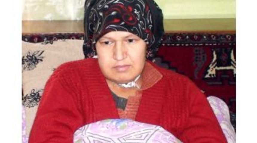 Maddi Imkansızlıklardan Dolayı Kanser Tedavisi Yarım Kalacak