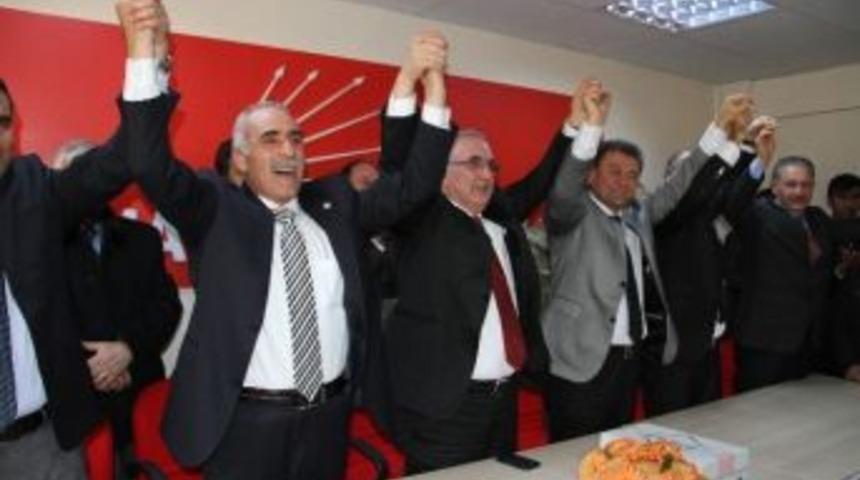 Chp Ardahan İl Ve İlçe Belediye Başkan Adaylarını Tanıttı