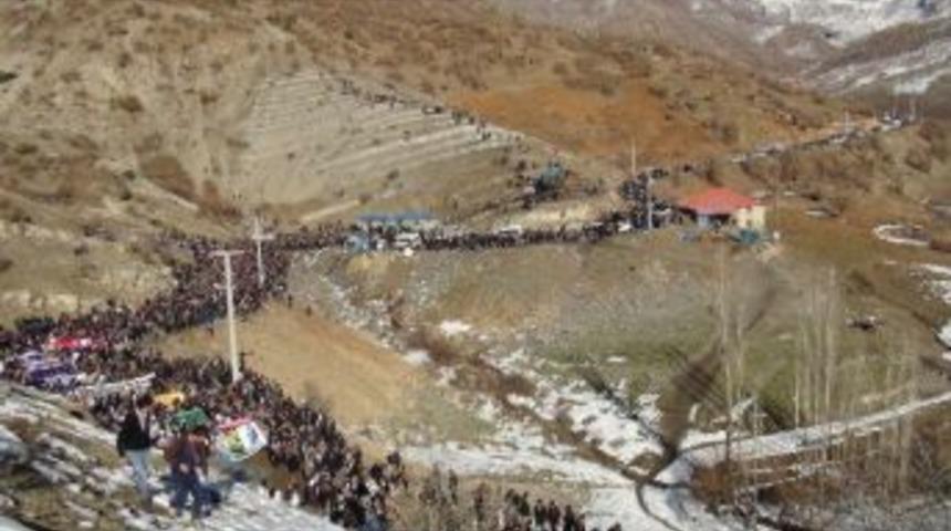 Uludere'de Hayatını Kaybedenler Mezarları Başında Anıldı