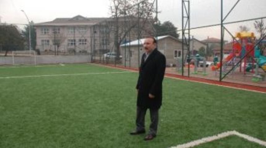 İzmit Belediyesi&rsquo;nden Gen&ccedil;lere Spor Tesisi