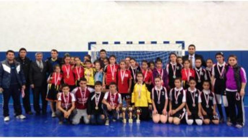 Hentbolda Şampiyonlar Belli Oldu