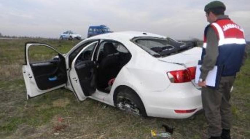 Otomobil Takla Attı: 4 Yaralı