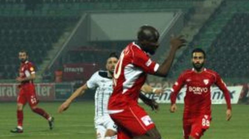 Tekden Denizlispor: 0 Boluspor :2
