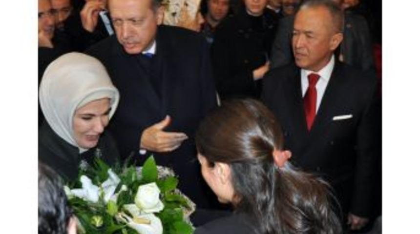 Erdoğan, Manisa'da Sivil Toplum Kuruluşu Ve Işadamlarıyla Bir Araya Geldi