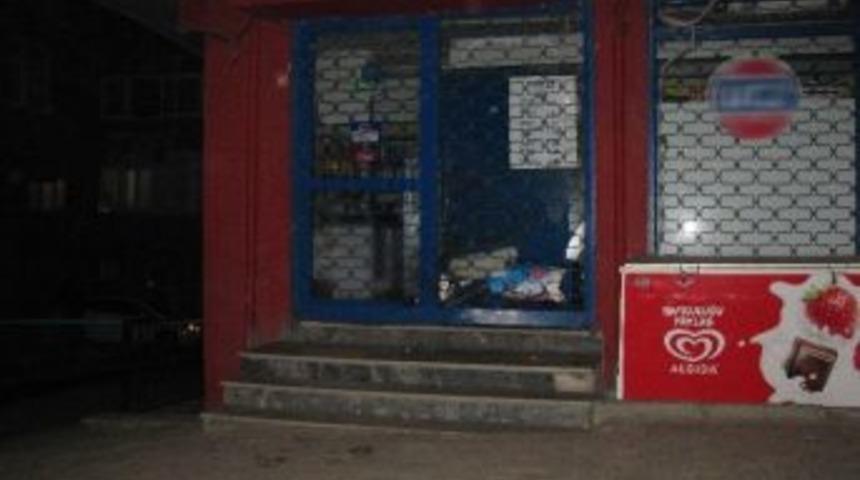 Bağcılar&rsquo;da Markete Bombalı Saldırı