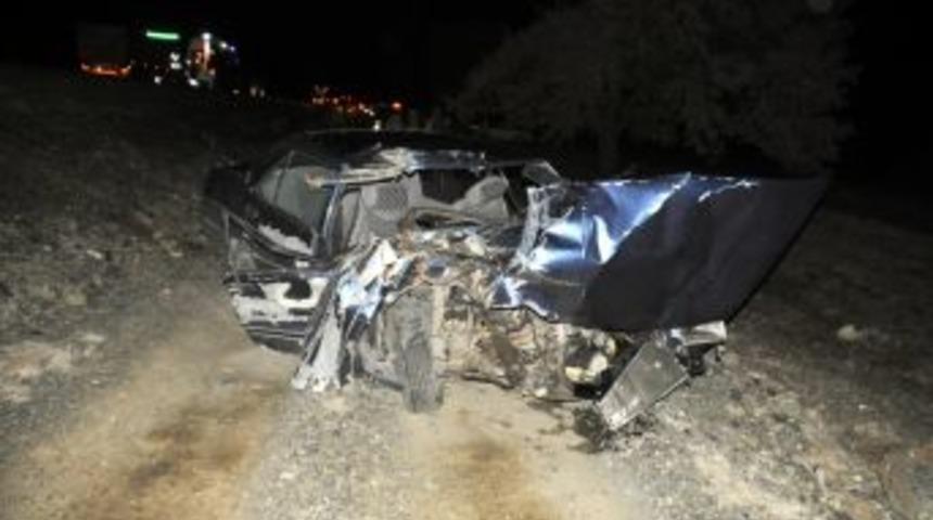 Uşak&rsquo;ta Kaza: 2 &Ouml;l&uuml;, 2 Yaralı